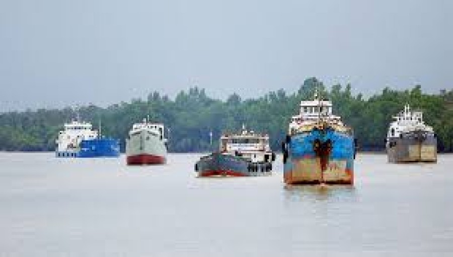 Cargo ship carrying coal sank of Bhairav ​​River in Jessore 