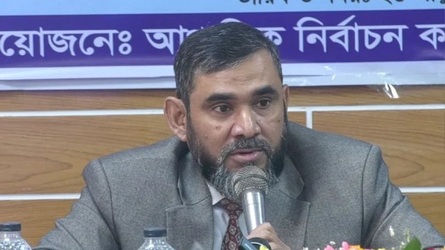 Election Commissioner Stresses Recovery of Looted Weapons Ahead of Elections