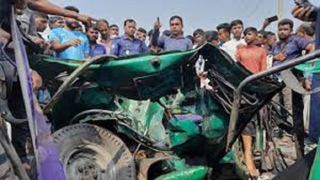 Bus-auto rickshaw collision 7 deaths in Mymensingh