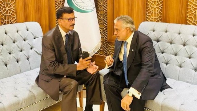 Bangladesh–Pakistan Foreign Ministers Hold Talks on OIC Sidelines in Jeddah