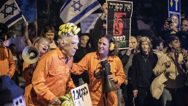 Netanyahu’s Apology Sparks Public Outrage Amid Ongoing Corruption Trials