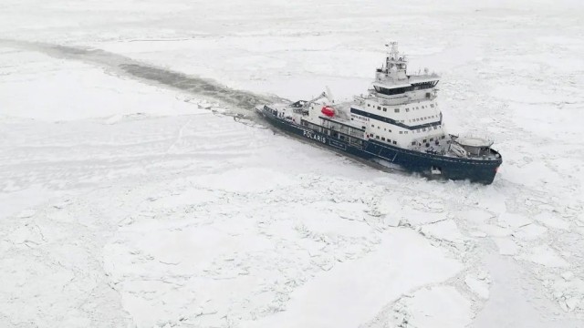 US Orders Icebreaker Ships from Finland Amid Arctic Strategy and Greenland Tensions