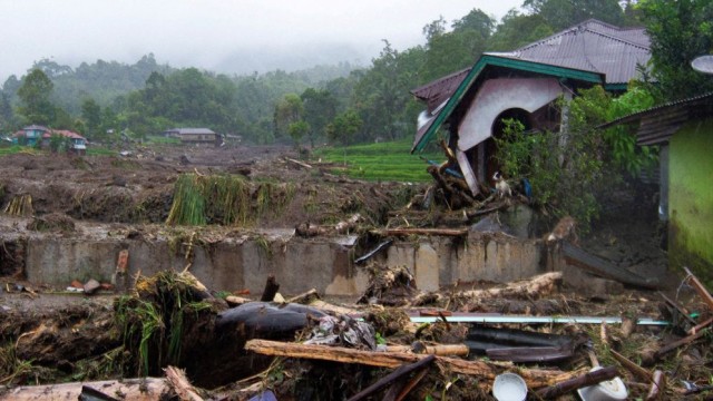 Seven Killed, Several Missing in Tahiti Landslide After Week of Heavy Rain