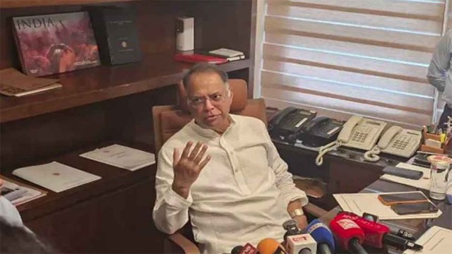 No Oil Shortage, Only Delivery Delays: Energy Minister Urges Public Not to Panic Buy