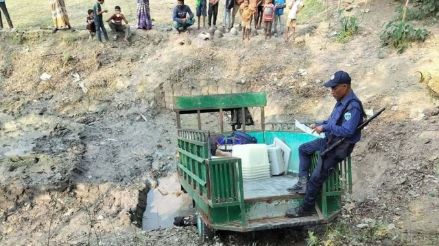Election Vehicle Falls into Pond in Gaibandha, Several Injured