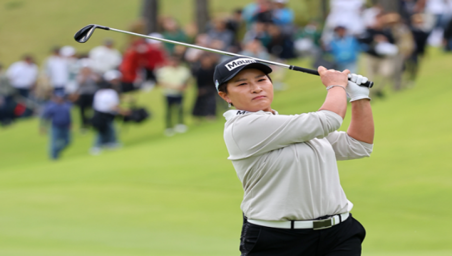 Shin the LPGA Seri Pak Championship Takes a Share of the Lead