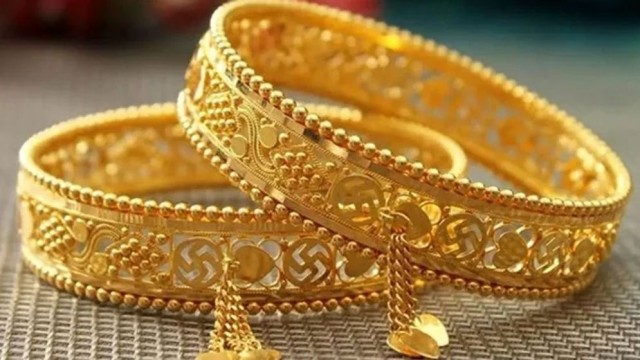 Gold Prices Shatter Records: 22-Carat Gold Hits Tk 2,47,977 Following Fourth Consecutive Hike