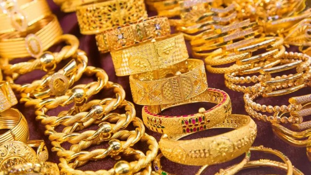 Gold Prices Rise Again: 22-Carat Gold Now Tk 2,13,719 per Bhori