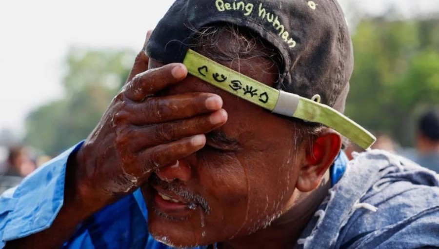 Heatwave Sweeps Across South and Southeast Asia, Prompting School Closures and Warnings