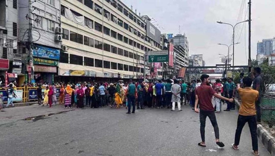 Garment workers protesting factory closure block road in Banani on Saturday, May 4,2024.