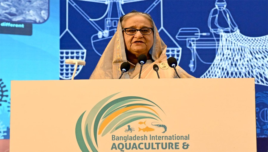 PM seeks local, foreign investments in extracting marine resources