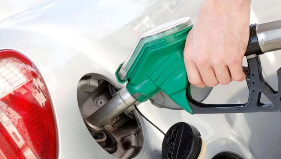 Octane, petrol prices down by Tk 6 per litre, diesel Tk 1.25