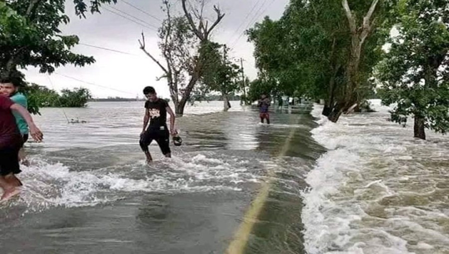 Flood Worsens in 5 Districts, 8 Rivers Cross Danger Level