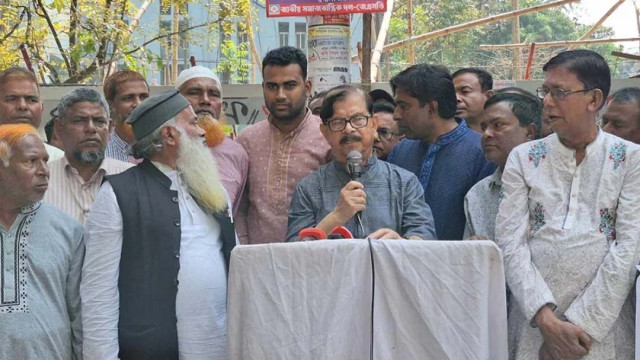 Mahmudur Rahman Manna speaks during a rally and protest march organized by Ganatantra Mancha in front of the National Press Club on March 1, 2025.