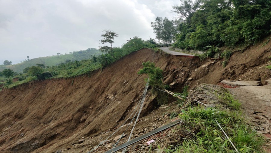 Heavy Rainfall Expected for 3 Days, Landslide Risk in Hilly Areas