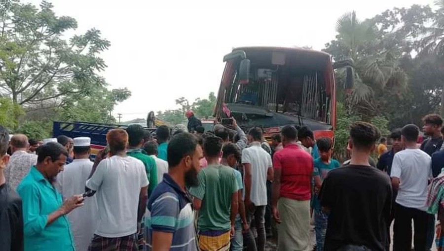 Highway Fatalities: 320 Lives Lost on Dhaka-Khulna and Barisal Routes in a Year