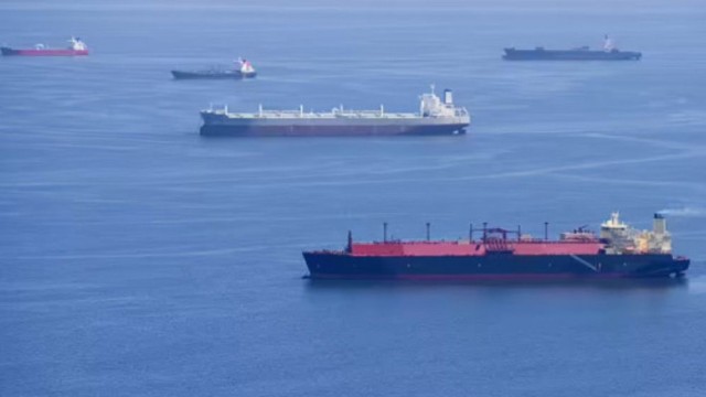 Iran Releases 10 Pakistani-Flagged Tankers in Diplomatic 