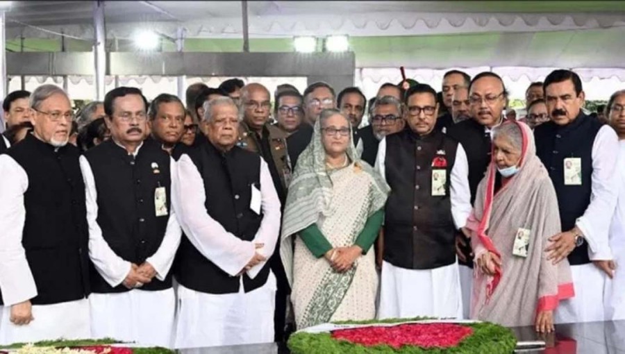 PM pays homage to Bangabandhu on AL's 75th founding anniversary