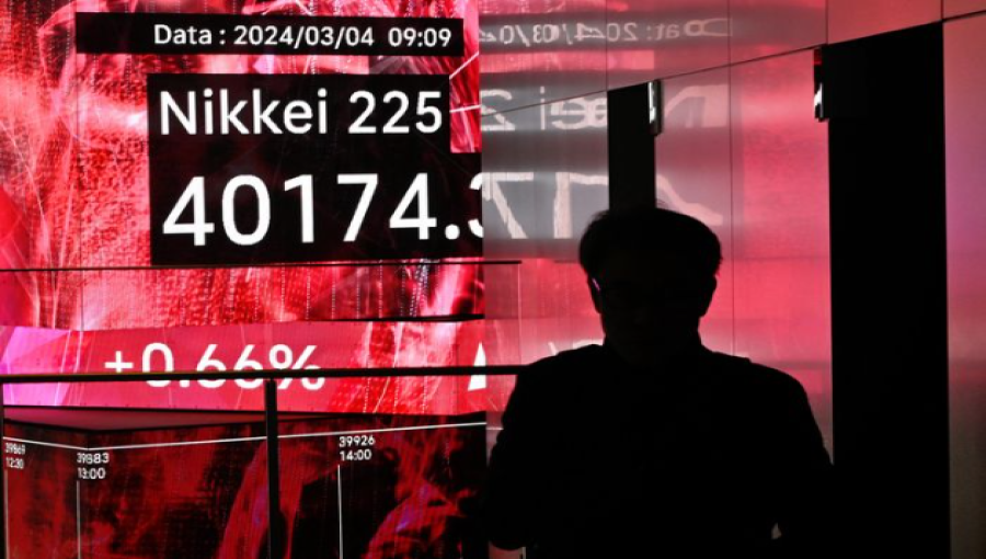 Tokyo Stocks Surge on Wall Street AI Enthusiasm Boost