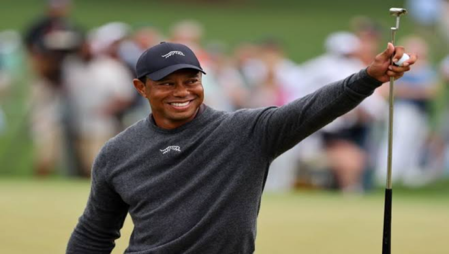 Grueling Conditions Test Golfers, Tiger Woods Eyes Sixth Green Jacket