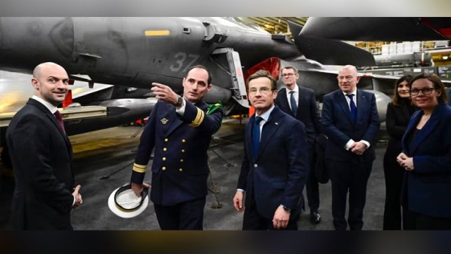 SWEDEN RULES OUT HOSTING NUCLEAR WEAPONS IN PEACETIME