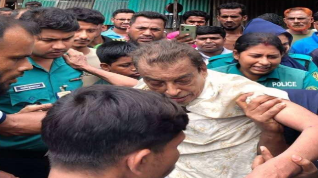Khulna Awami League Leader Beaten by Locals, Handed Over to Police