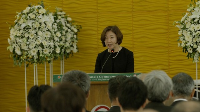 MIYAZAKI Katsura, Executive Senior Vice President of JICA, delivers remarks during the annual memorial ceremony honoring the seven Japanese consultants who lost their lives in the 2016 Holey Artisan attack. (Photo: Press Release)