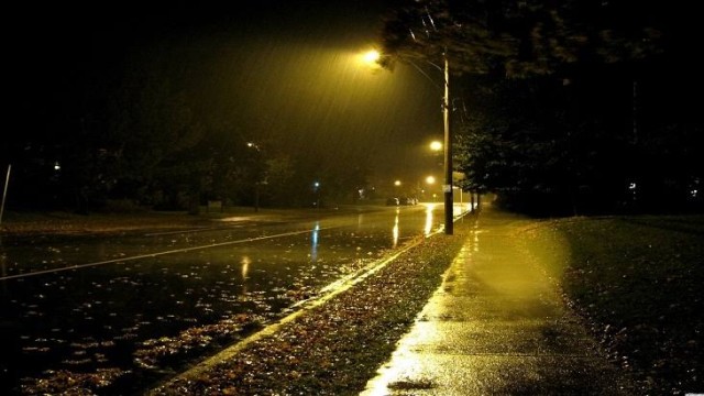 Suddenly heavy rain in Dhaka