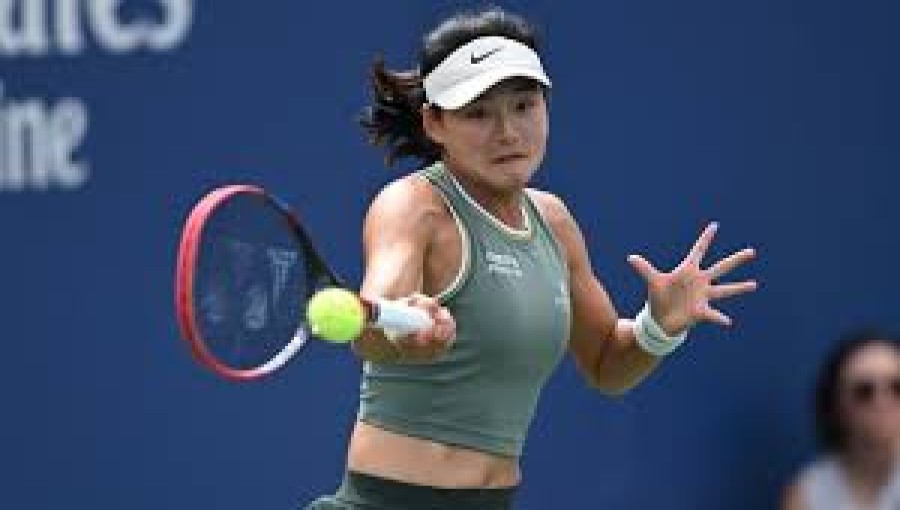 Wang Yafan Upsets Azarenka in U.S. Open Third Round