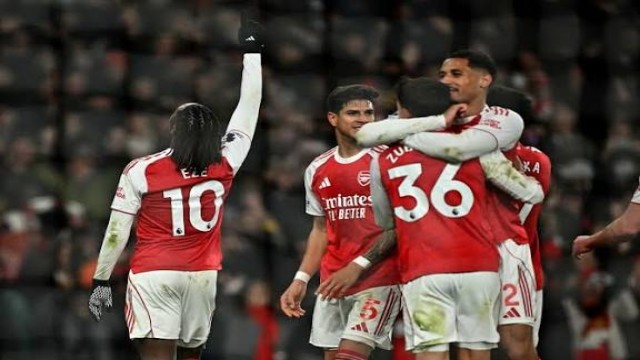 Arsenal Go Nine Clear as Spurs Slump Deepens