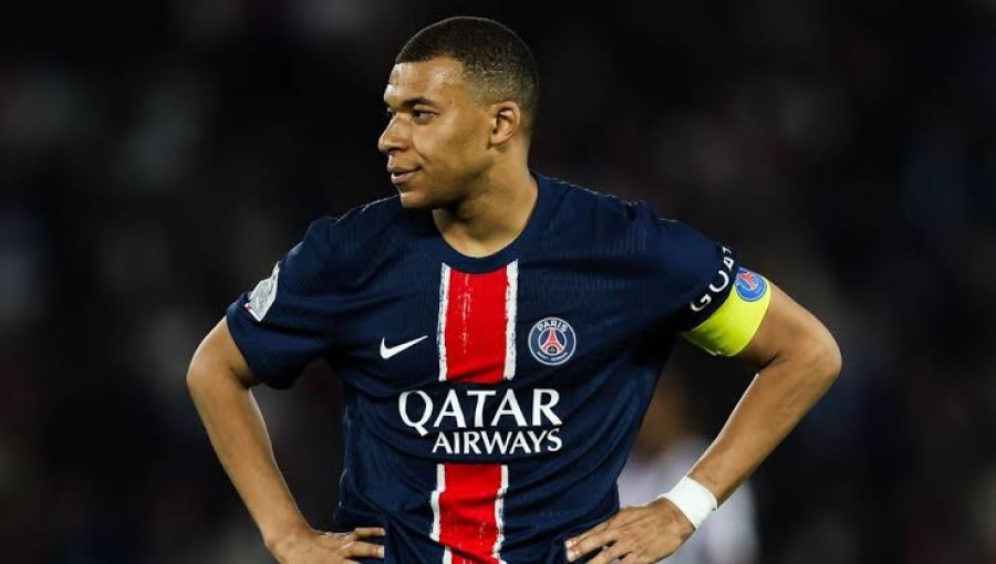 French Football Faces Uncertainty as Post-Mbappé Ligue 1 Season Kicks Off Amid Broadcasting Crisis