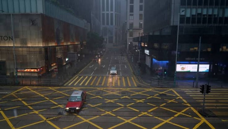 Hong Kong Stock Exchange to Continue Trading During Typhoons and Heavy Storms Starting September