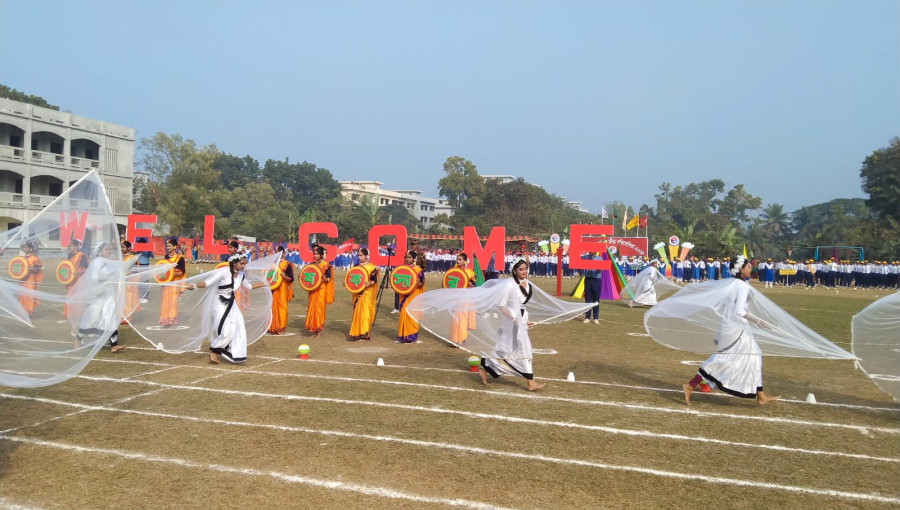 Major General Hussain Muhammad Masihur Rahman (chief guest) and other dignitaries at the prize distribution ceremony of the Ghatail Cantonment Public School and College annual sports competition.