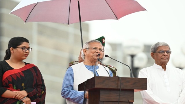 Chief Adviser Professor Muhammad Yunus delivers the July Declaration on the anniversary of the July Uprising, highlighting concerns over democratic backsliding and authoritarian governance in Bangladesh. (Photo: Ali Hossain Mintu, V7N)