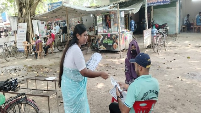 Candidates and their supporters actively campaign across Rajshahi University campus, engaging with students and distributing campaign materials ahead of the upcoming RUCSU election on October 16.