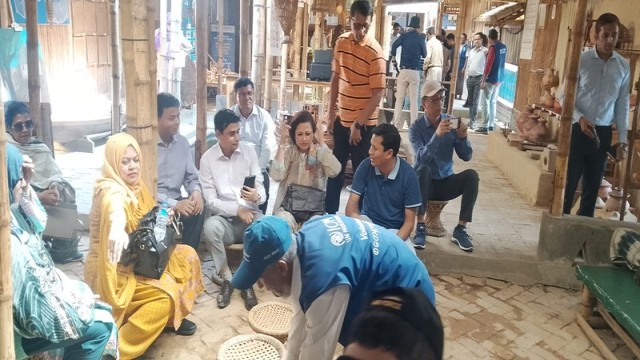 Govt Delegation Visits Multiple Rohingya Camps in Ukhiya