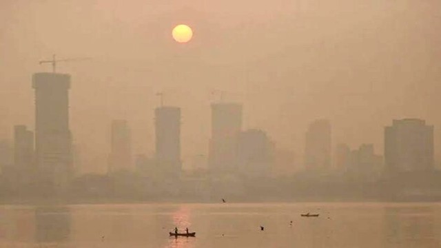 Dhaka ranks sixth in the air pollution list with an AQI score of 161