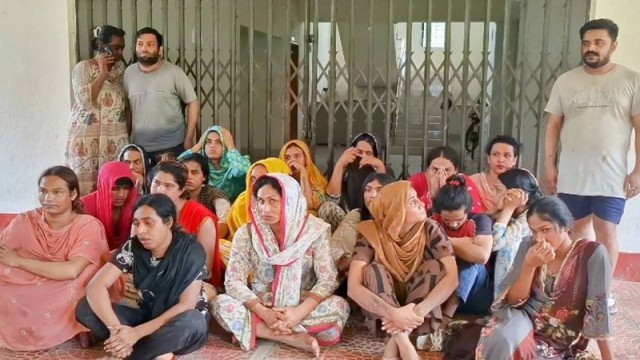 The detained individuals, including 19 third-gender persons and 2 men, are seen after being pushed into Bangladesh by Indian border forces at the Netrokona frontier. (Photo: V7N)
