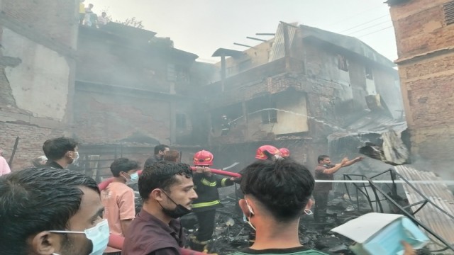 Fire in Ukhiya Market Kills One, Destroys Dozens of Shops
