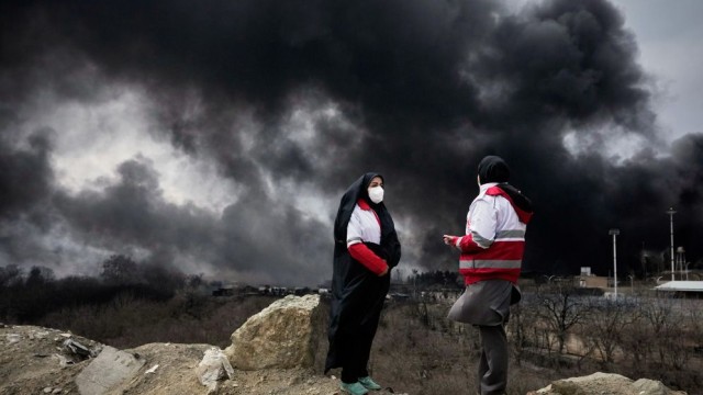 Iran Warns of Full Closure of Strait of Hormuz if Attacked Over Critical Infrastructure