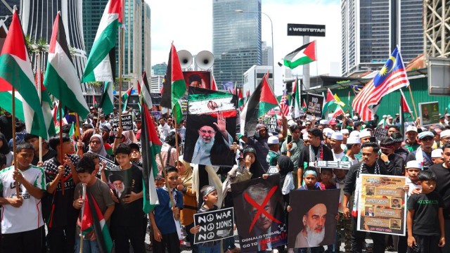 Iran Claims Stronger Position in Talks Amid Ongoing Tensions with US and Israel