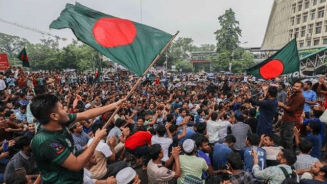 Government Issues ‘July Uprising Ordinance’ to Protect Participants, Withdraw Cases