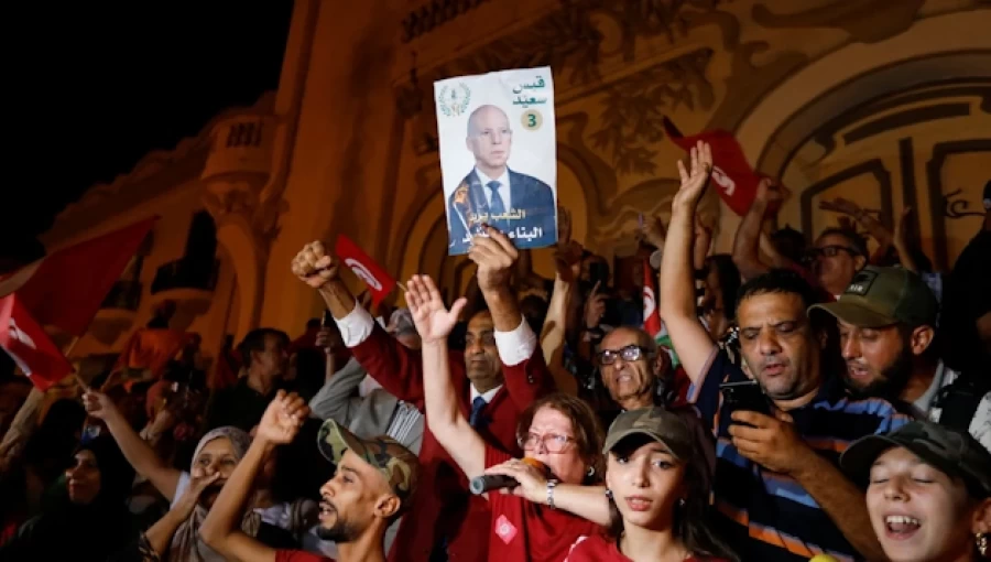 Kais Saied Celebrated as Exit Poll Shows 89.2% Victory in Tunisia's Presidential Election