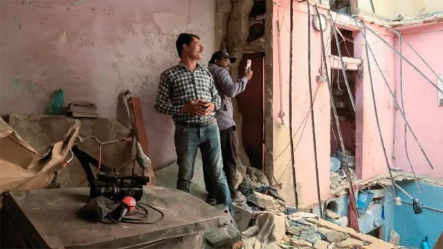 15 Killed as Gas Cylinder Explosion Collapses Building in Karachi