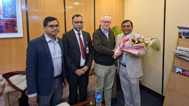 UK Specialist Dr. Richard Billy Arrives in Dhaka to Assist in Khaleda Zia’s Treatment