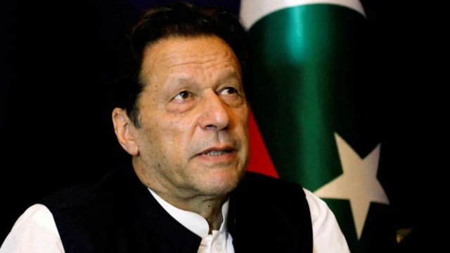 Former Cricket Captains Urge Humane Treatment for Imran Khan