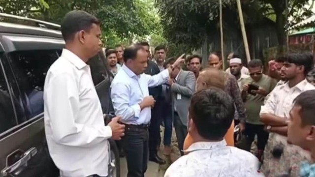 Deputy Speaker Orders Action Against Headmaster for Making Students Stand in Roadside Welcome