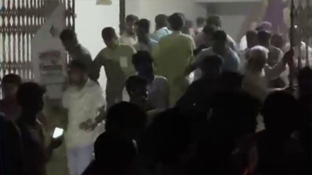 10 Injured in Clash Between Chhatra Shakti and Yuba Shakti at NCP Iftar in Rangpur