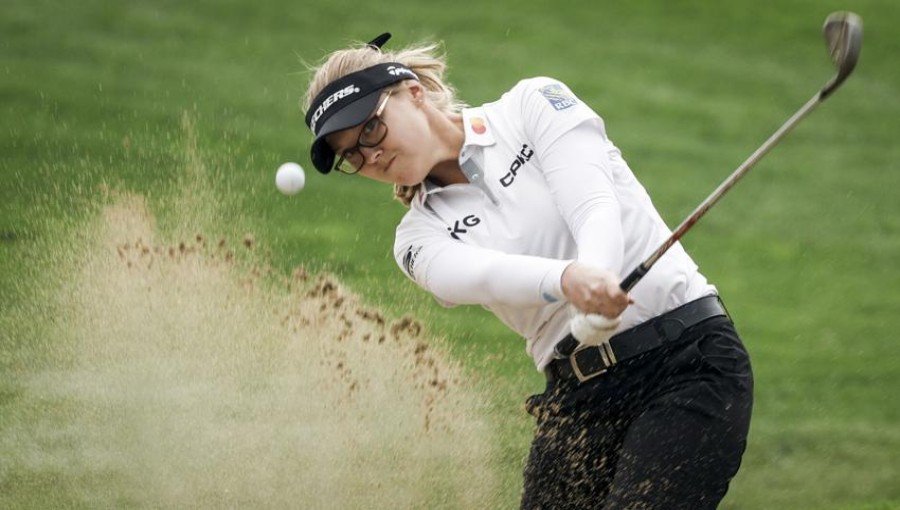 Lauren Coughlin Maintains Lead at LPGA Canadian Women's Open