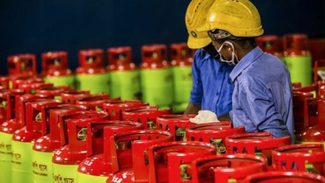 LPG Supply Halted Nationwide as Govt Proposes VAT Cut on Imports and Local Production